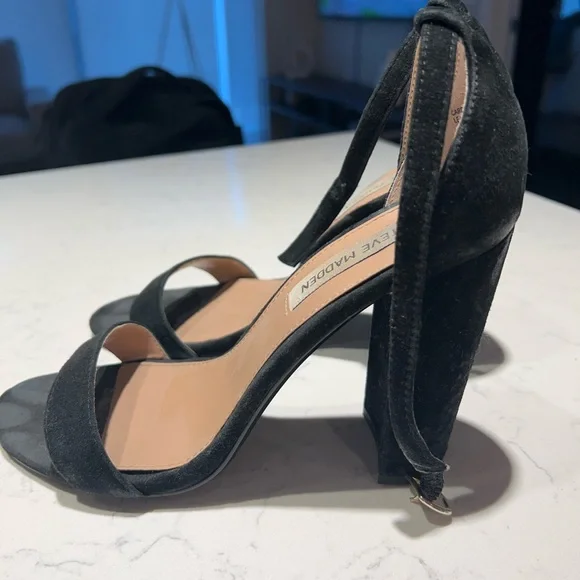 STEVE MADDEN CARSON HEEL IN BLACK SUEDE - Picture 8 of 9